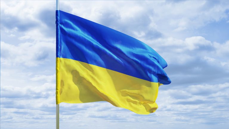 Solidarni z Ukrainą. Pomagamy Ukrainie. Flaga Ukrainy